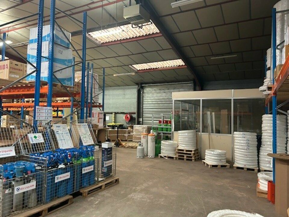 TOURS SUD- Zone industrielle - Entre rocade et A10