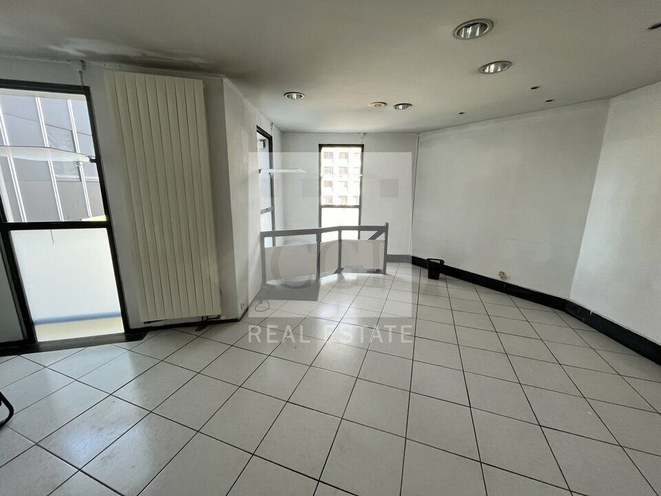 À LOUER – BUREAUX DE 58 m² – LYON 9ᵉ / ZFU / PROXIMITÉ A6