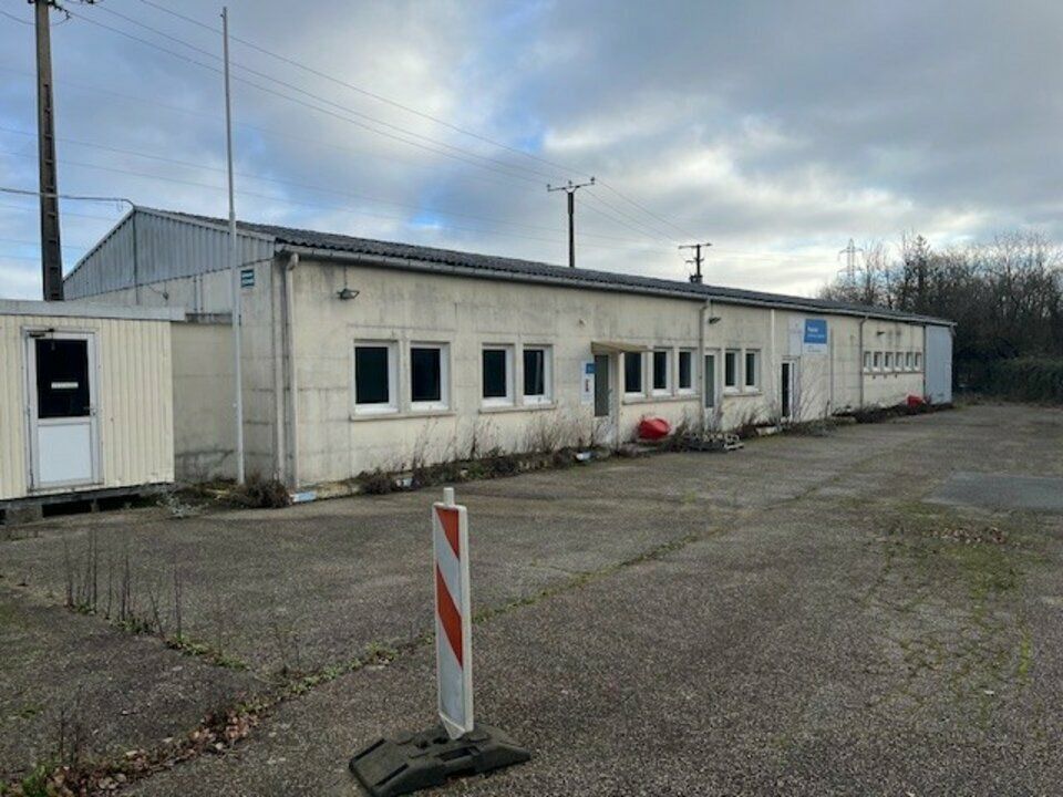 Location local d''activites 490 m² non divisibles