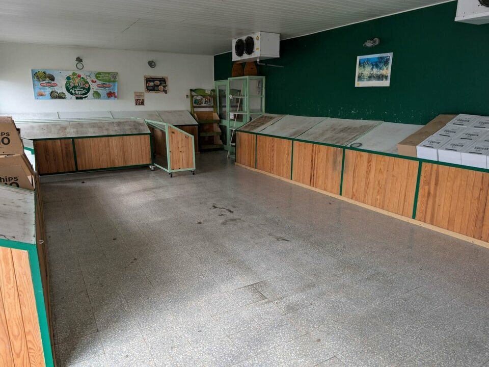 Location local commercial 110 m² non divisibles