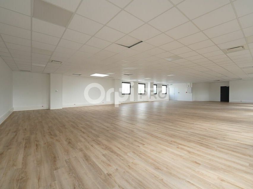BUREAUX A LOUER - 2 263 m² DIVISIBLE - LIMONEST
