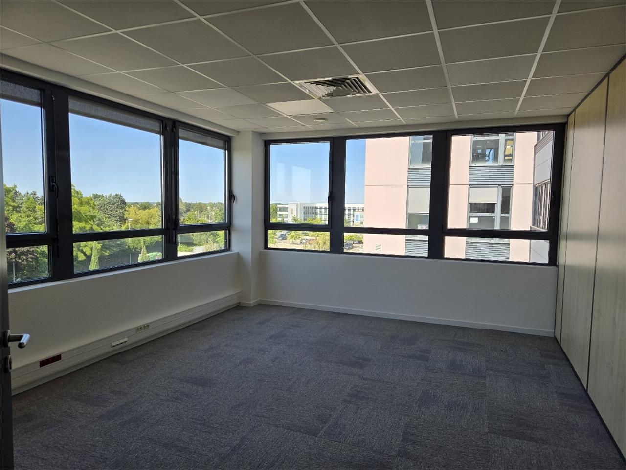 Location bureaux 134 m² à TOURS