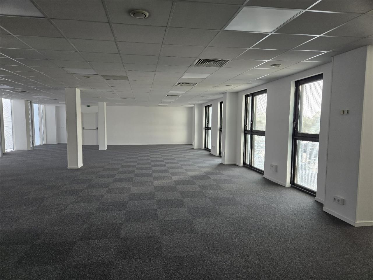 Location bureaux 235 m² à TOURS