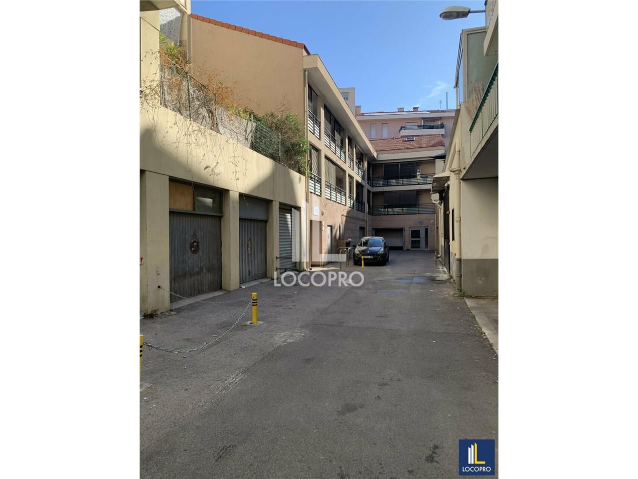 Vente local d''activites 110 m² non divisibles