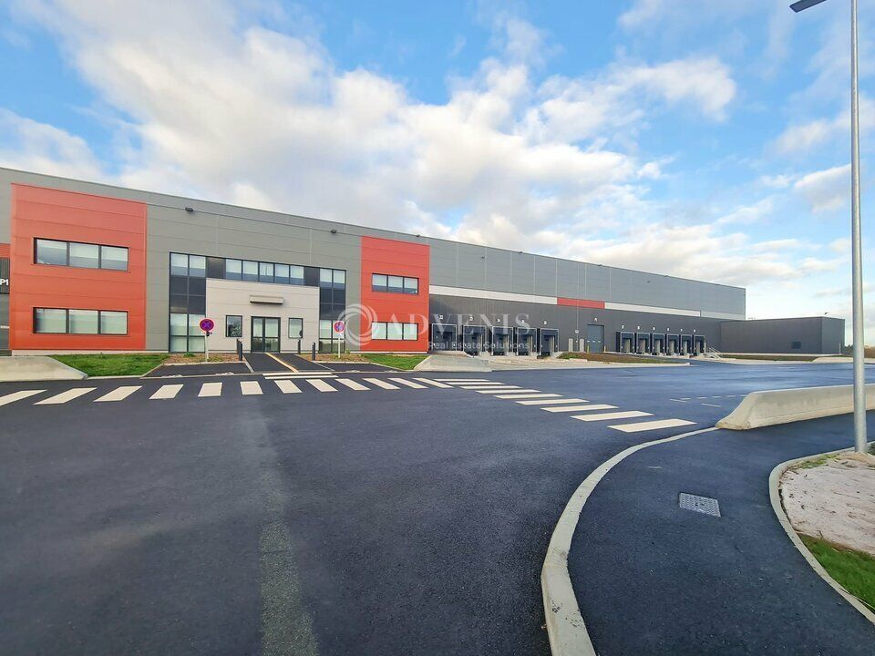 Entrepôt logistique