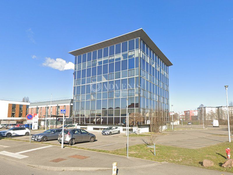 Location bureaux 1933 m² non divisibles