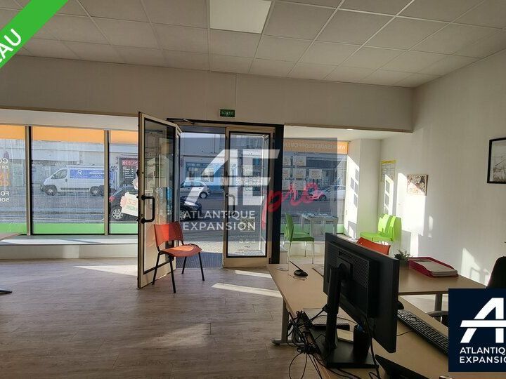 Location local commercial 72.8 m² non divisibles