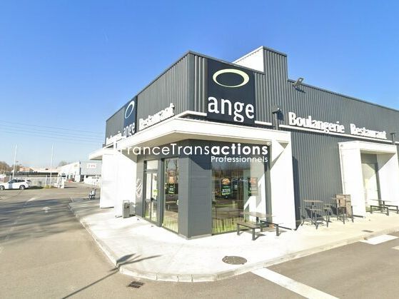 Location local commercial 268 m² non divisibles