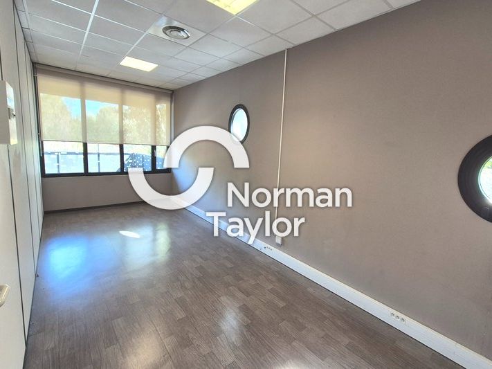 Location bureaux 105 m² non divisibles