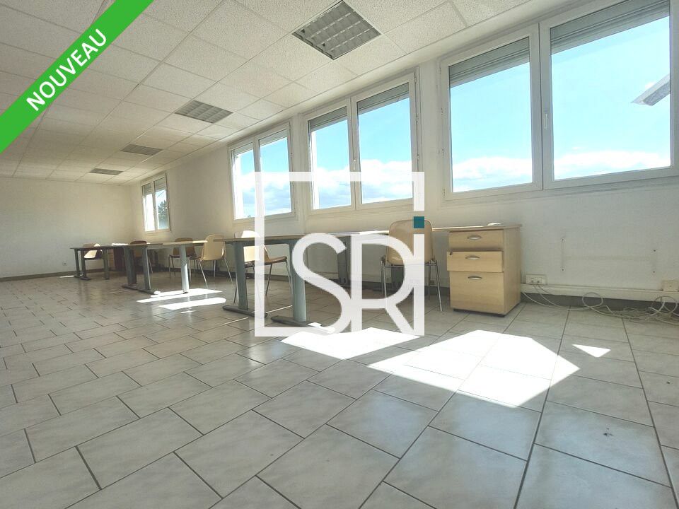 LOCATION BUREAUX AVEC PARKING - QUARTIER LA GARE - 63800 COURNON D'AUVERGNE