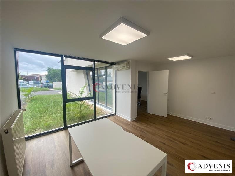 A LOUER - BUREAUX - 57 M²