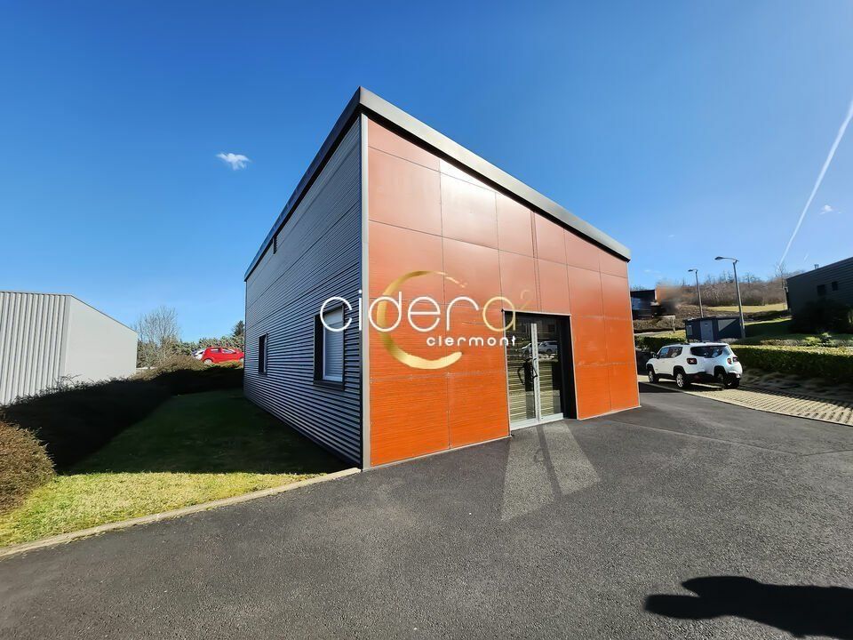 Location plateau de bureaux en rez-de-chaussée d'environ 90m² sur la commune de Romagnat