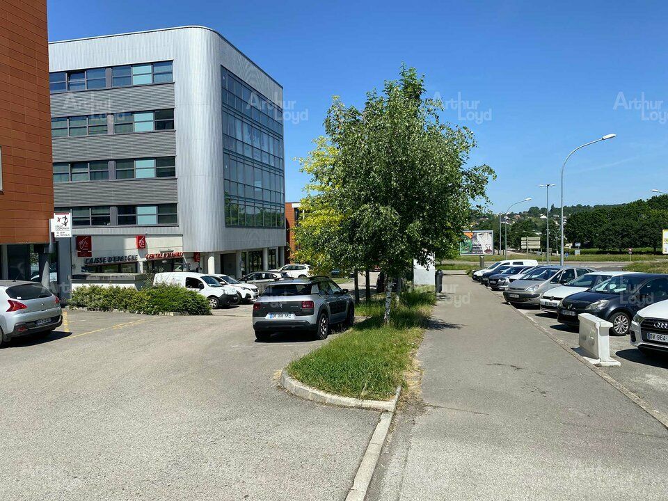 Location bureaux 664 m² divisibles à partir de 347.5 m²