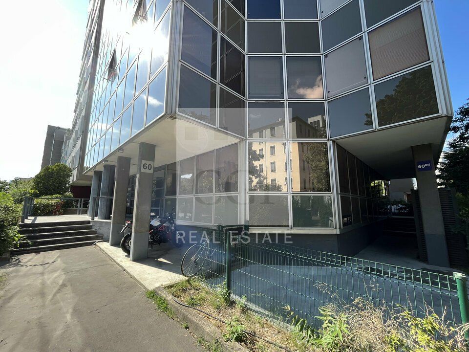 Location bureaux 200 m² non divisibles