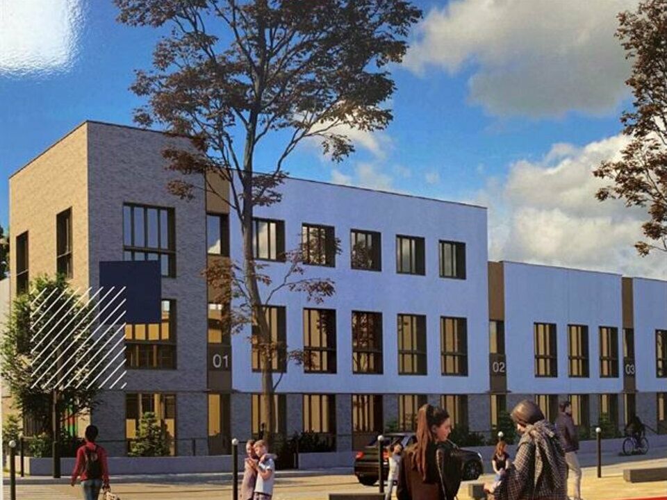 Location local d''activites 4650 m² divisibles à partir de 262 m²