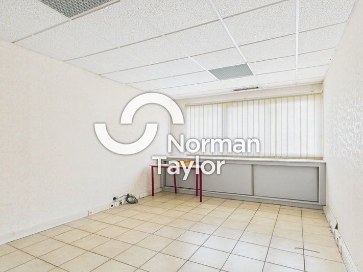 750 m² pour ce local d'activites en location à Perpignan