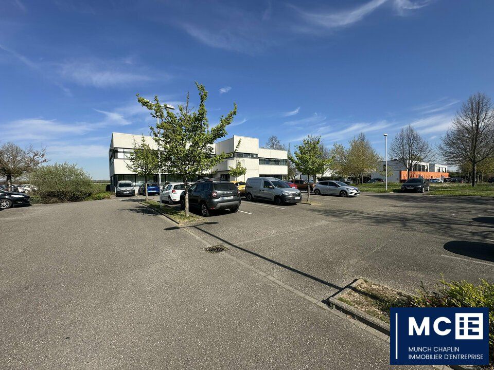 Location bureaux 526.6 m² non divisibles