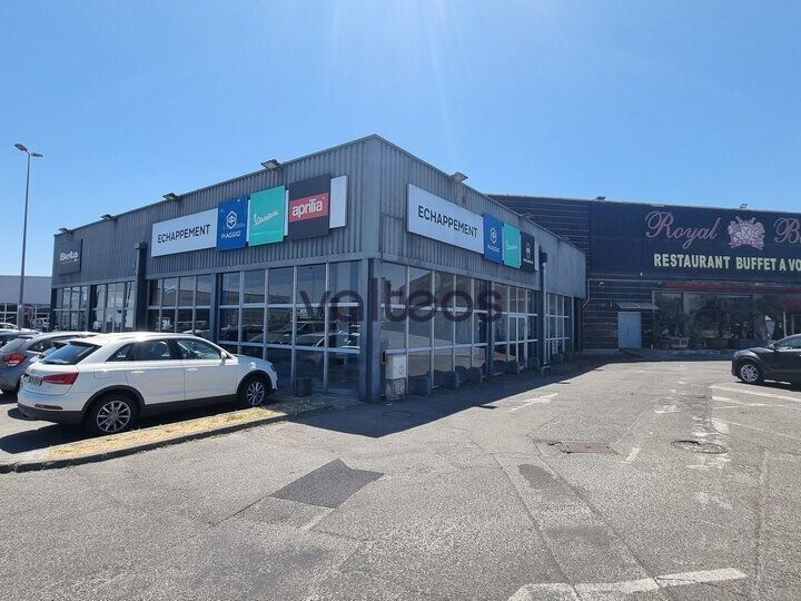 Location local commercial 600 m² non divisibles