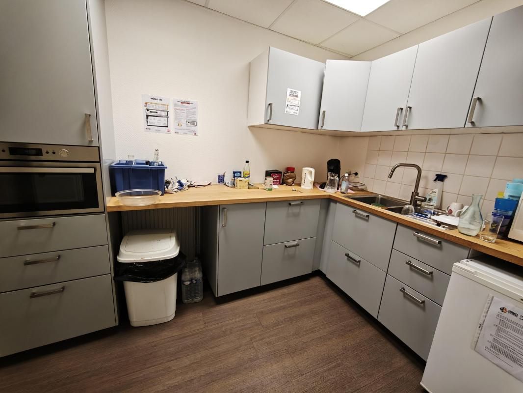 Vente bureaux 240 m² non divisibles