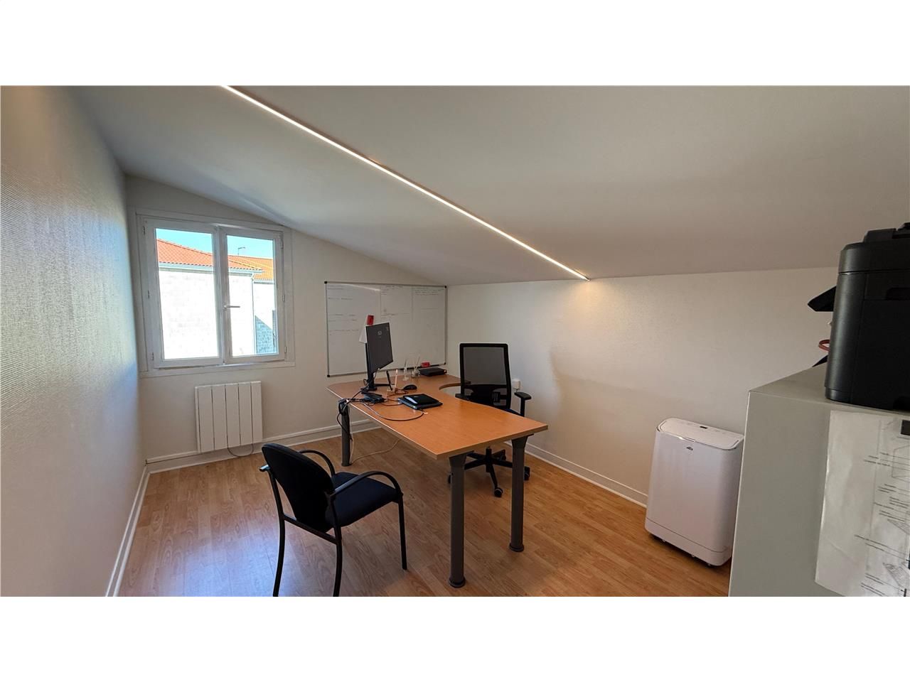 Location bureaux 82 m² non divisibles