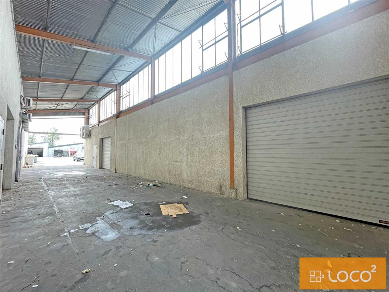Location local 228.00 m² à MONTAUBAN
