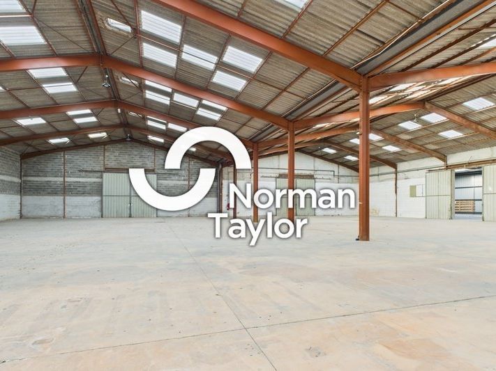 1685 m² pour ce local d'activites en location à Perpignan