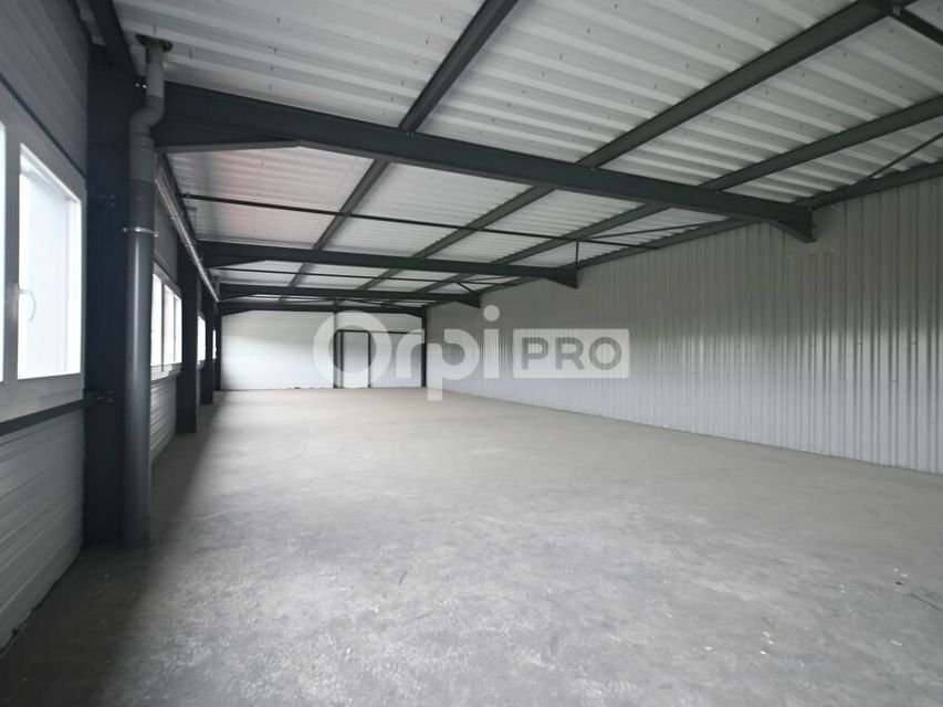 BUREAUX / SHOWRROM A LOUER - 440 m² - SENNECEY LE GRAND