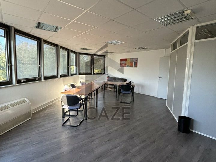 Location bureaux 140 m² divisibles à partir de 70 m²