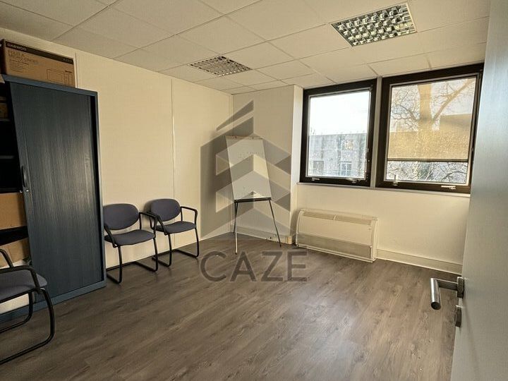 BUREAUX A VENDRE - BRUGES - OPPORTUNITE A SAISIR 