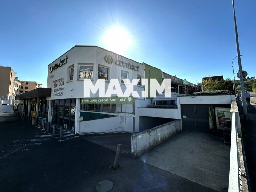 Location local commercial 515 m² non divisibles