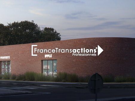 Location local commercial 390 m² divisibles à partir de 122 m²