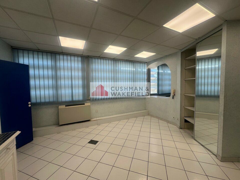 Vente bureaux 90 m² non divisibles