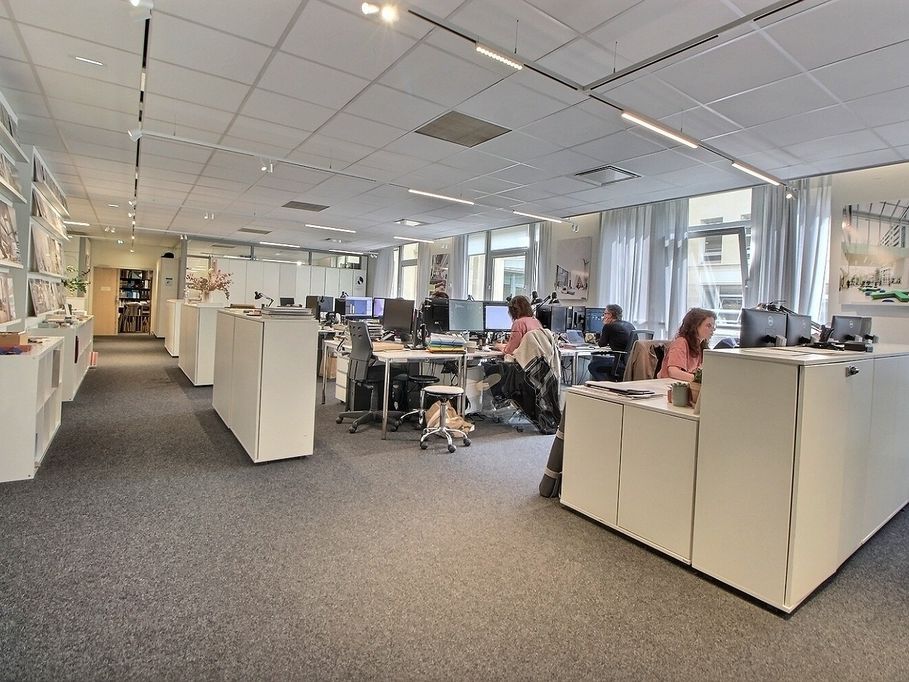 Location bureaux 317 m² divisibles à partir de 317 m²