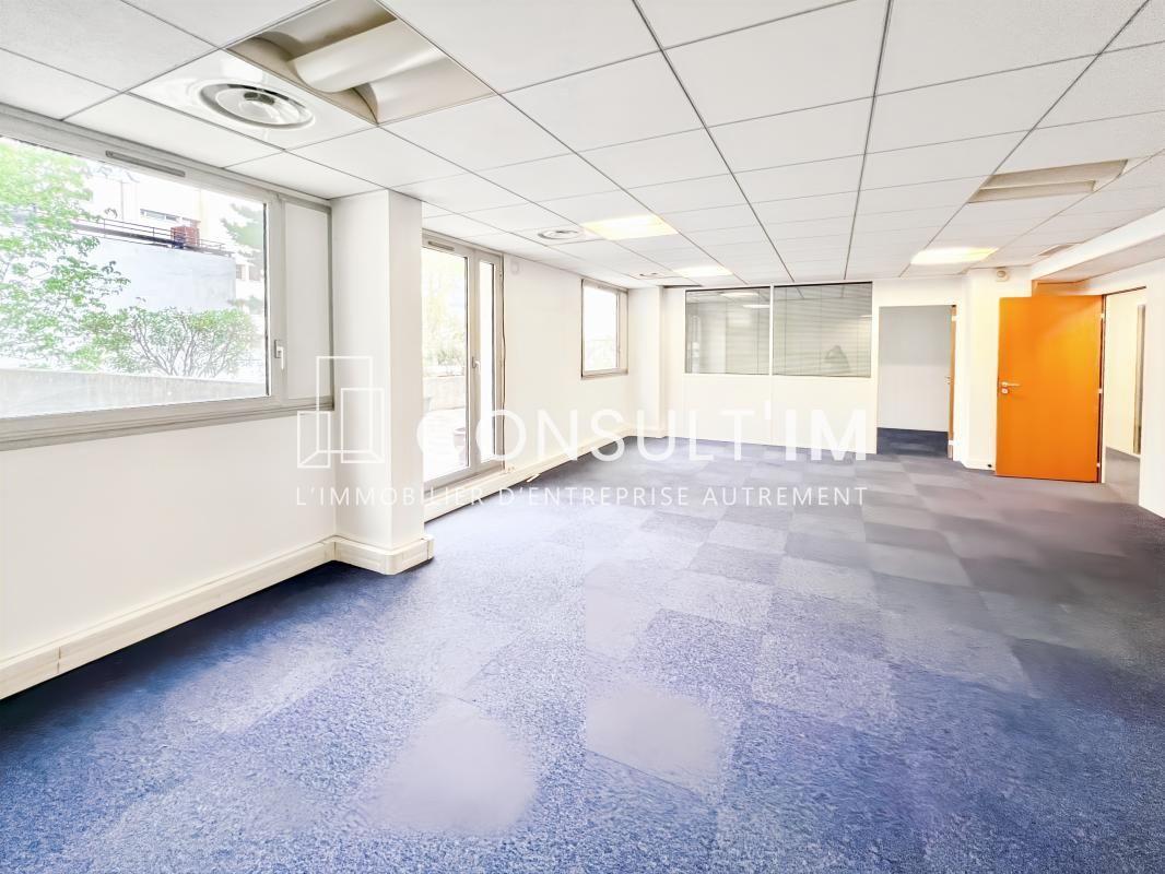 Location bureaux 228 m² non divisibles
