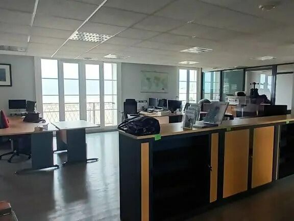 Location bureaux 205 m² non divisibles