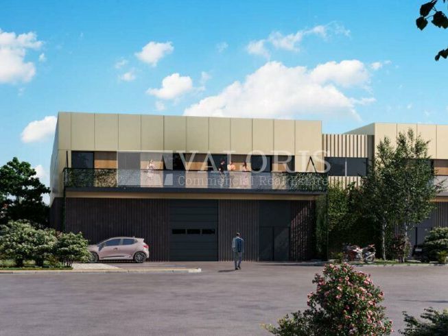 Vente local d''activites 3861 m² divisibles à partir de 246 m²