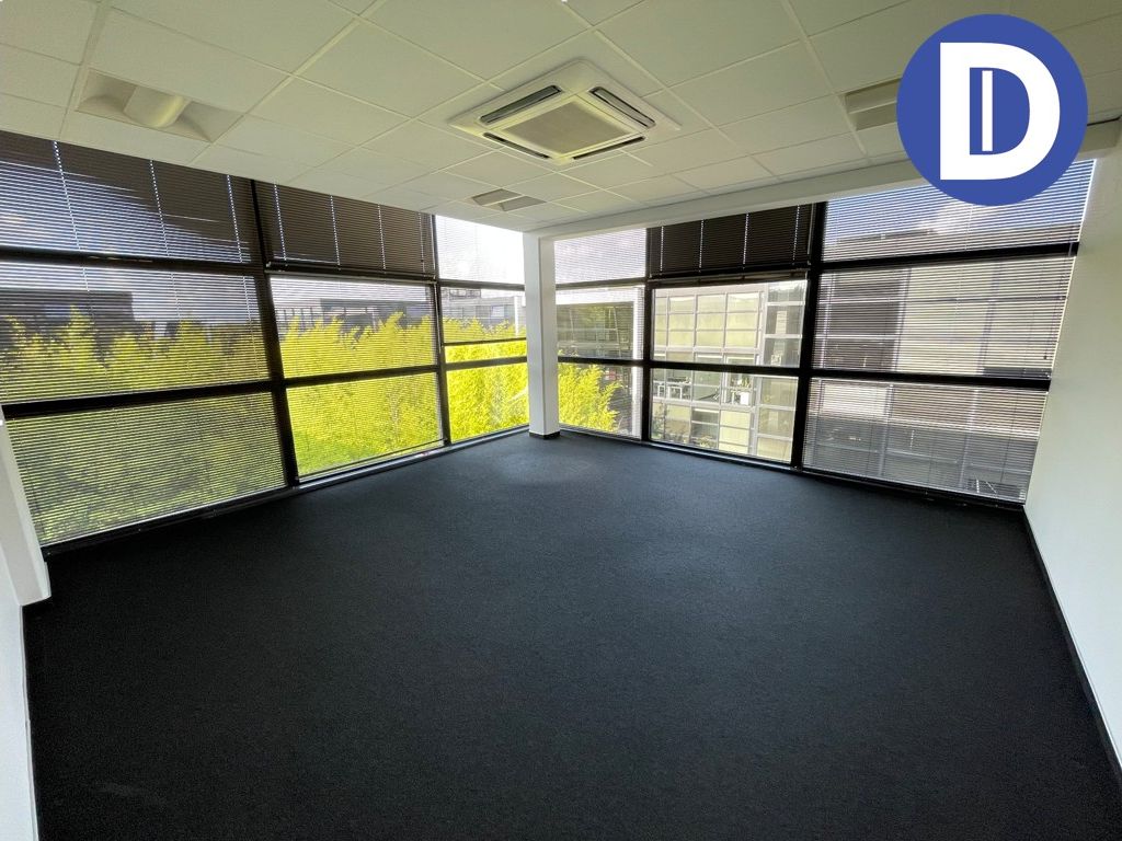 Location bureaux 145.00 m² non divisibles