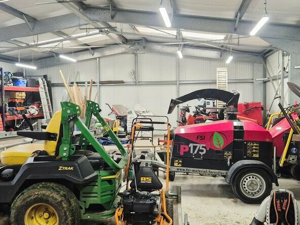 ZAE CAP SUD/MARSANNAY LA CÔTE  - LOCAL D'ACTIVITE - A LOUER