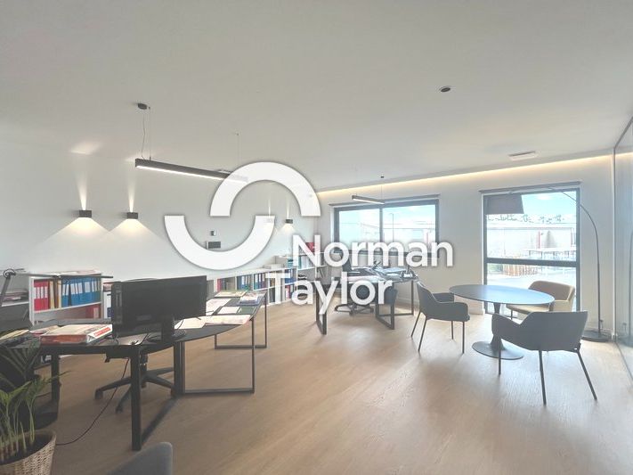 Location bureaux 47 m² non divisibles