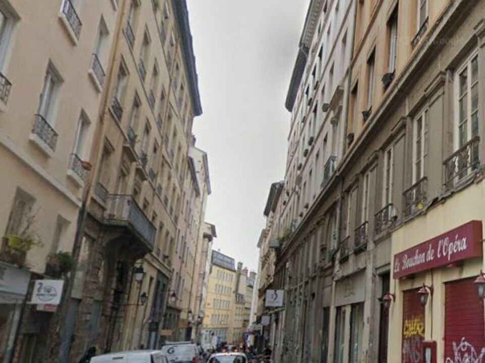 Location local commercial 30.19 m² non divisibles