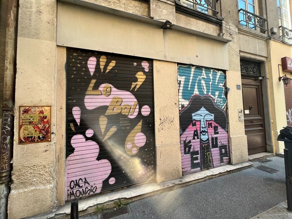 À LOUER – LOCAL COMMERCIAL DE 30 m² – LYON 1ER / PENTES DE LA CROIX-ROUSSE