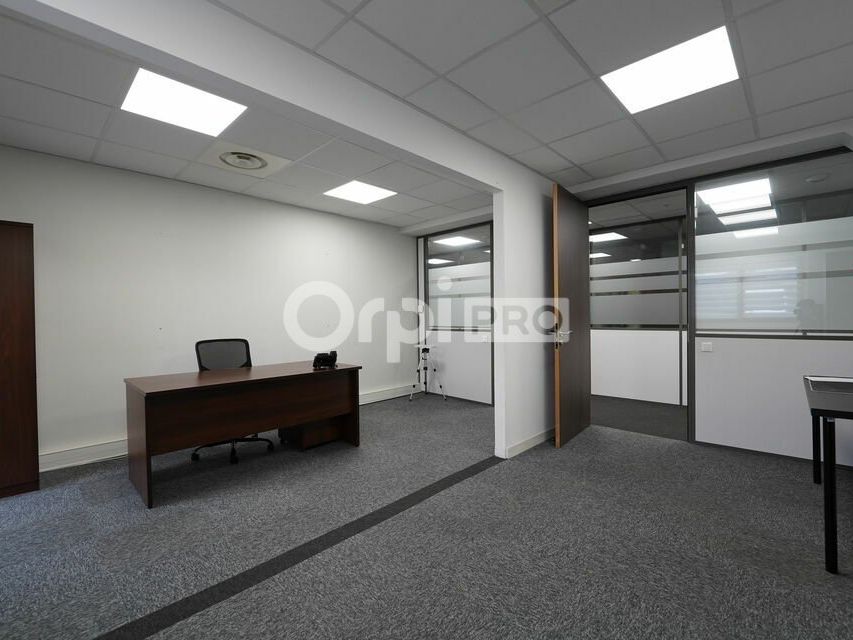 Location bureaux 65 m² non divisibles