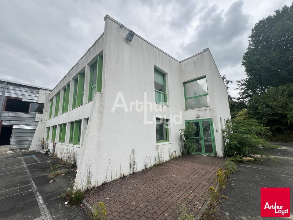 Location bureaux 330 m² divisibles à partir de 163 m²