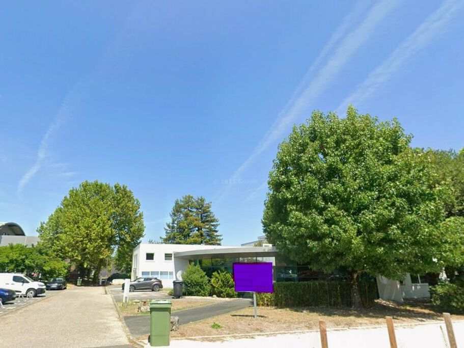 Vente bureaux 870 m² non divisibles