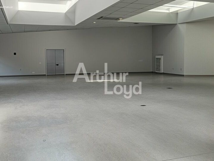 A LOUER - Local d'activités avec visibilité
