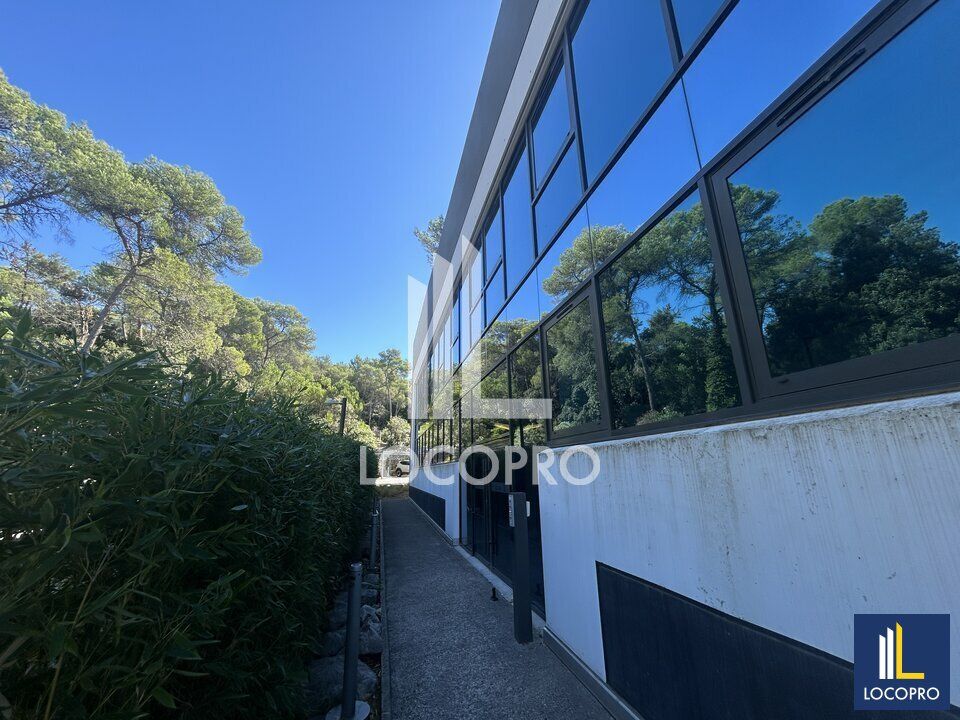 A LOUER - BUREAUX 90 M2 - SOPHIA ANTIPOLIS