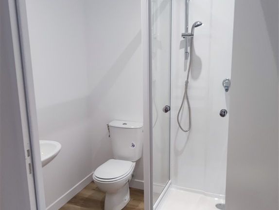 A vendre entrepot 184 m² à DONGES