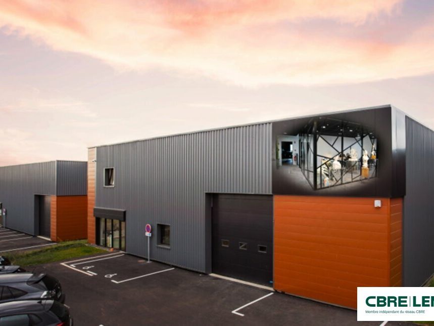 Location local d''activites 470 m² non divisibles