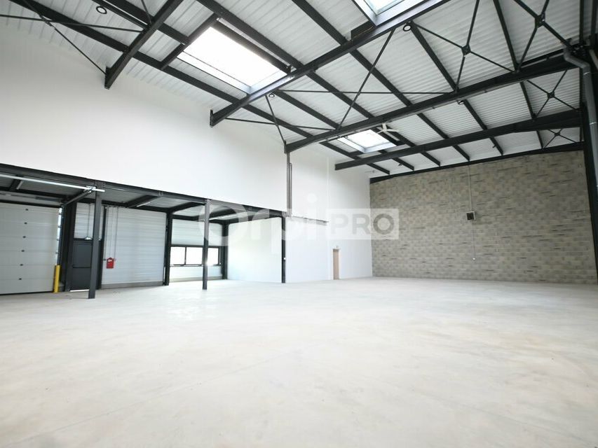 LOCAL D'ACTIVITE A LOUER - 525 m² - COLOMBIER-SAUGNIEU