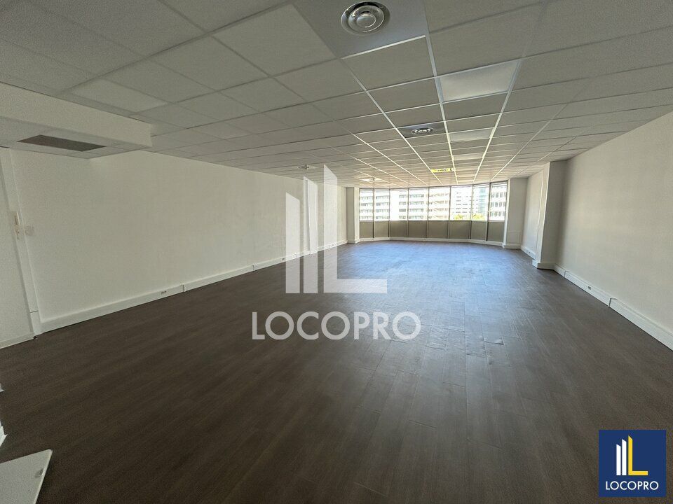 Vente bureaux 91.45 m² non divisibles